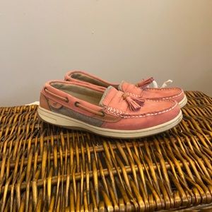 Sperry women’s boat shoes